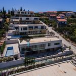 Okrug Donji, super luxurious villa in the fourth row to the sea, 315 m2