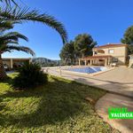 Villa with spectacular views and privacy