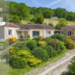 Grande maison familiale avec piscine dans un cadre reposant