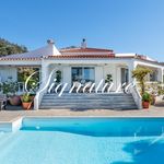 Gorgeous 3 bedroom villa in an idyllic setting, with a 2 bedroom guesthouse