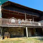 Maison de charme, 168 m2 avec de nombreuses dépendances : buanderie, atelier, cave , rangements.