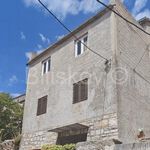 Brač, Milna samostojeća kuća 50 m od mora