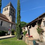 Maison en pierre avec deux appartements, jardinet