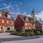 Stylish 3-Bedroom Haven in Cranleigh, Surrey