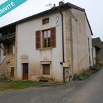 MAISON DE VILLAGE DEUX CHAMBRES CUISINE SEJOUR DEUX GRANGES ET CAVES