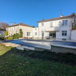 Very beautiful property of almost 250M2 at the gates of Saintes
