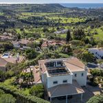 3 + 2 bedroom villa with stunning views for sale in Lagos, Algarve