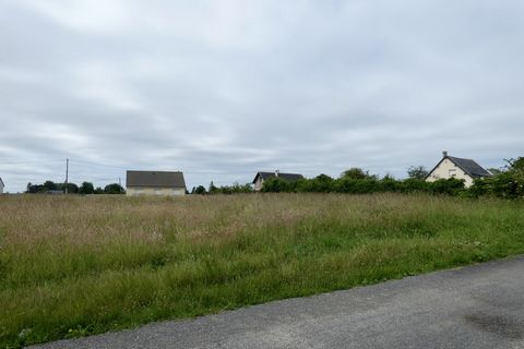 REF: 4532. Building plot with a surface of 1206 m2, not developed. Located 20 minutes from Evreux, 15 minutes from Neubour and 10 minutes from Conches. In quiet village.