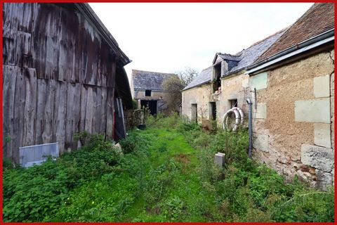 Your real estate advisor Emmanuel JEANNEAU offers ... ... this real estate complex to renovate entirely (roofs, water connections, electricity, sanitation to be planned). Located on a plot of 300m2 fully fenced, 30 minutes from Saint-cyr-sur-loire an...