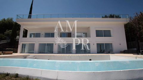 Villa proche de Cannes avec vue mer panoramique