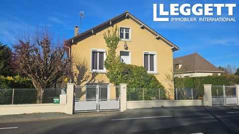 A26681SOC24 - House composed of ; 1st floor: Double living room with pellet stove open onto the kitchen opening onto a veranda that can be used as a patio in between seasons. On the same level 2 bedrooms of 14 m2 each with ceiling heights of more tha...