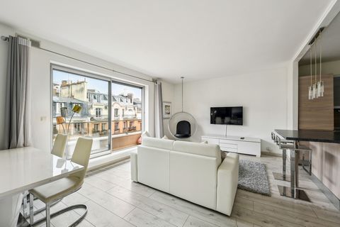 Discover the prestige of Parisian living in this exquisite apartment located in the heart of the 16th arrondissement. Situated on the 7th floor of a secure building with an elevator, this charming residence offers a perfect blend of elegance and mode...
