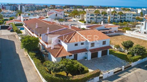 This cosy 6-apartment complex with communal pool and landscaped garden is located in the heart of Albufeira, within walking distance of the Oura beach, restaurants, supermarkets and other amenities. The complex consists of 1 one-bedroom apartment, 2 ...