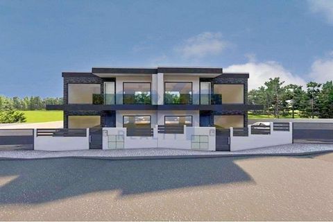 Building land for a single-family house with an area of 293 m2. It is sold with architectural project and prior communication to the town hall allowing the work to begin.The project has the following characteristics:4 bedroom villa with swimming pool...