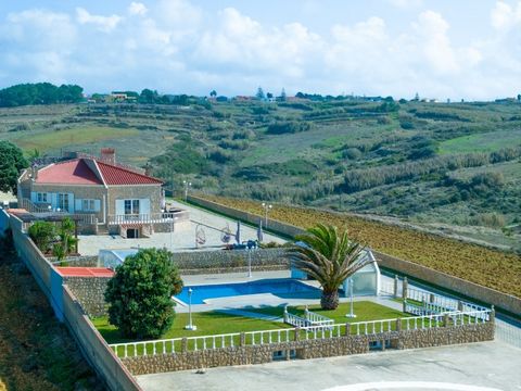 Welcome you have arrived !! The most exclusive property Portugal has to offer . Magnificently resplendent, captivating, and wholly irreplaceable , Lugar da vigia is an offering like no other . As you come close to your destination trees follow you mi...
