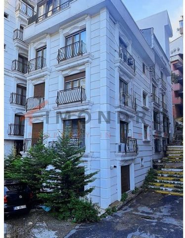 Lägenhet till salu ligger i Sisli. Istanbul Sisli är ett distrikt som ligger på den europeiska sidan av Istanbul. Det är ett av de mest tätbefolkade centrala delarna av staden. Den gränsar till distrikten Beyoglu, Kaithane, Sariyer, Eyup och Besiktas...