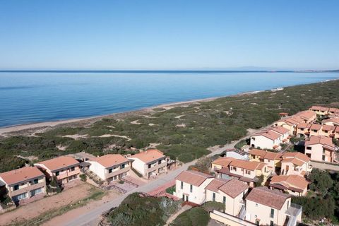 **Charming 2 bedroom Apartment with Sea View in Badesi Baja delle Mimose!** Come and discover this wonderful opportunity to live in a unique landscape setting, just a few steps from the crystal-clear sea of Badesi Baja delle Mimose. This splendid thr...