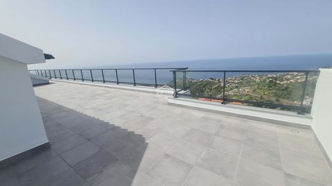 Located in Ponta do Sol. Villa For Sale in Ponta do Sol Located in Ponta do Sol about 20 minutes from Funchal and known as one of the warmest areas in Madeira this beautiful bungalow is set to be completed at the end of 2022. Consisting of three bedr...