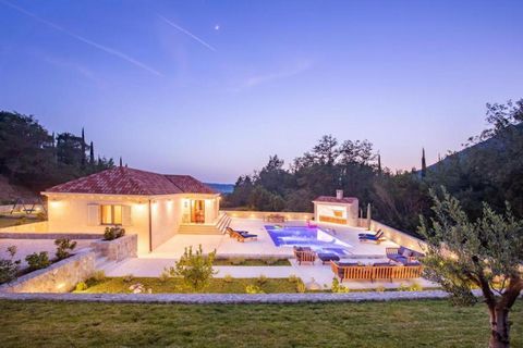 Gorgeous 5***** villa in Konavle area close to Dubrovnik and international airport of Dubrovnik! Total floorspace is 410 sq.m. Land plot is 3115 sq.m. This luxurious stone villa benefits: - 5 bedrooms with bathrooms ensuite - spacious salon with kitc...