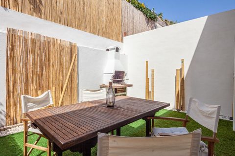 Immerse yourself in the serenity of the charming municipality of Alella, where a spectacular 144-square-meter house awaits to become your home. With a carefully designed layout, this 3-bedroom, 2-bathroom, 1-bathroom home is a testament to elegance a...