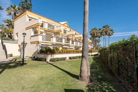 I study in the enamored Marbella. The house has all the essentials to relax and enjoy your space on your vacation, as well as great light being located in Elviria - belonging to Marbella. Fantastic location if you like to do water activities, play go...