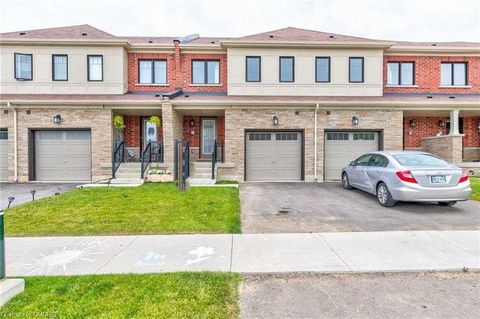 Stunning Freehold Townhome in a Sought-after neighborhood in Stoney Creek mountain. Close to many grocery stores, schools, shops, restaurants, bars, movie theater, parks, community center, off-leash dog park, etc. This unit is in pristine condition w...