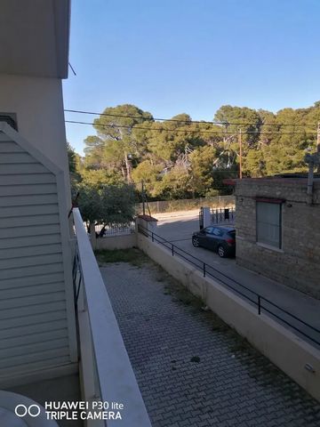 The apartment is 55sq.m. in a 4-storey building. It is in excellent condition. It is located 800m from the center of Xylokastro and 50m from the sea. It has autonomous heating and air conditions. It has parking space. It is rented until September of ...