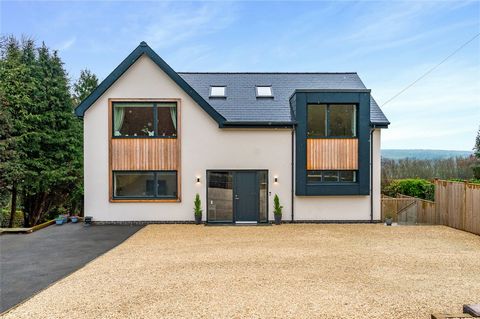 Fine & Country proudly presents this immaculate detached residence in the sought-after location of Otley. Discover a contemporary masterpiece that redefines modern living, boasting meticulous thoughtful design. This wonderful family home was built ar...