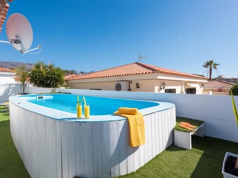 Nice and newly equipped Villa Renata with private swimming pool is located in a quite location only 200m far away from Atlantic Ocean. Villa Renata Relax Dream Holiday is set in Callao Salvaje and offers a terrace where you can relax and enjoy this s...