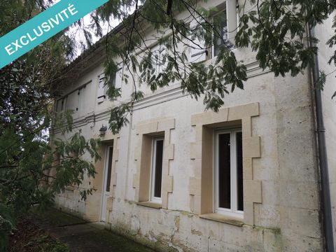 Venez découvrir cette belle maison des années 1900 d'une superficie de 217M2 sur la commune de Coutras, située a 5 min de l'entrée de l'autoroute, 5 min du centre ville, collège et écoles primaire également. Entièrement rénovée, elle se compose de la...