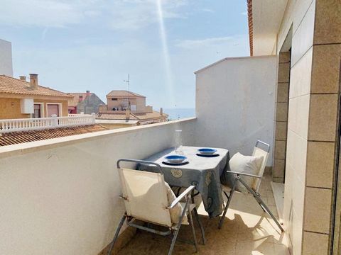 APARTMENT WITH TERRACE 70 M FROM THE SEAAre you looking for the perfect home in El Campello? We have the ideal property for you!A bright 66m² apartment that is distributed in a spacious living room with access to a terrace from which you can see the ...