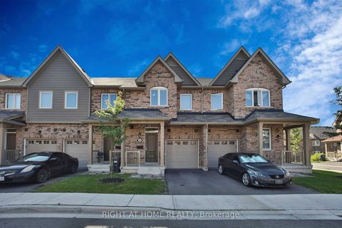 5 YEAR OLD DANIEL'S-BUILT 3 PLUS ONE BEDROOM TOWNHOUSE WITH 4 WASHROOMS. GREAT MISSISSAUGA RD/STEELES AREA. VERY LOW MONTHLY MAINTENANCE,FULLY FINISHED BASEMENT WITH FULL 3PC WASHROOM AND REC ROOM/BEDROOM WITH LARGE LOOK OUT WINDOW. MAIN FLOOR HAS 9 ...