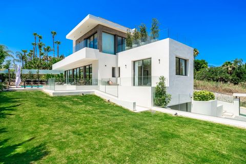 MARBELLA; NUEVA ANDALUCIA Nestled in the heart of La Cerquilla, Nueva Andalucia, This Villa stands as an emblem of modern luxury. this splendid residence stretches across three expansive floors, covering a built-up area of 770 square meters, set on a...