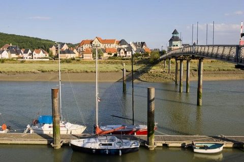 Nasze urocze Maisons de Port Guillaume to apartamenty wakacyjne w Dives-sur-Mer charakteryzujące się ciepłymi i bardzo kolorowymi tonami. Ciesz się morską bryzą w tych pięknych domach położonych zaledwie kilka kroków od przystani. To miejsce, w który...