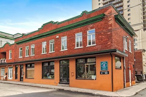 THE IDEAL PROJECT in a PERFECT location! Located 2 minutes from the Museum, the Plains of Abraham and Cartier Street, you couldn't ask for more. Currently, the premises are occupied by a travel agency. You have an office project in the city, here's y...