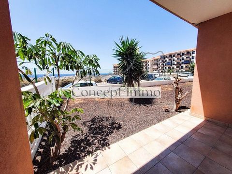 Furnished one-bedroom apartment with heated seawater pool, terraces with sea views and VV license! This bright and furnished one bedroom apartment is located on the Costa del Silencio in a well-maintained aparthotel with a large heated seawater swimm...