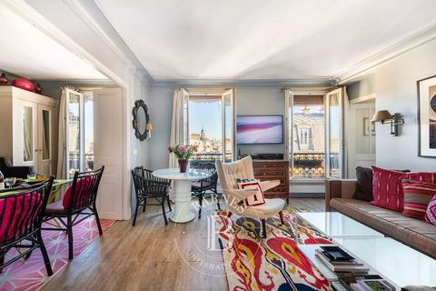 Between Place de la Bastille and the banks of the Seine, in an upmarket Haussmann building with concierge, Barnes has the exclusive listing of this charming apartment, classical yet boldly modern and luxurious. Situated on the 6th floor with lift acc...