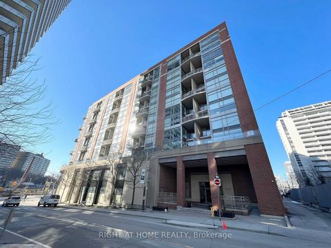 Unique opportunity to own this Rare Spectacular Bright 2 Storey Loft in Midtown. ThisBuilding seldom lists 2Bed Units For Sale. This 740 Sq Ft Open Concept Loft 2 Bedroom isPerfect for Everyone. Located steps to the Beltline Trail, Steps to the TTC S...