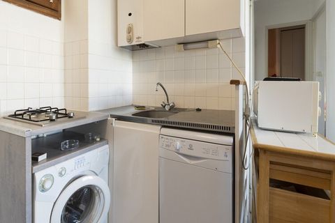 Dieses einladende Apartment bietet bequem Platz für bis zu 6 Gäste und verfügt über einen hellen und luftigen 40 m² großen Raum mit einem angenehmen Außenbereich. Es verfügt über ein Schlafzimmer und ist gut für Familien oder kleine Gruppen geeignet....