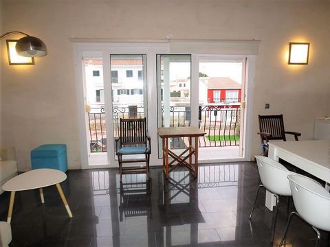 Magnificent apartment in the center of Maó/Mahón in MENORCA, A PARADISE NEARBY. Located in an imposing historic building, this home is located in a quiet pedestrian area, offering an authentic luxury experience. MENORCA IS A NEARBY PARADISE.~ Located...