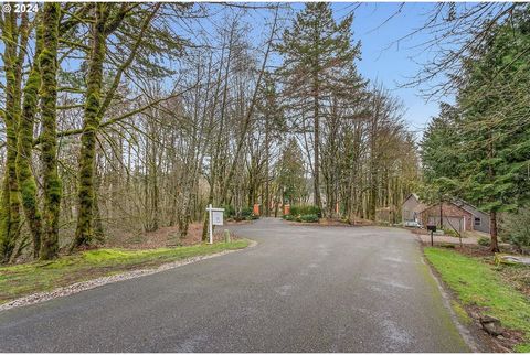 Build your dream home on this rare, private 5.19 acre lot, peacefully perched in the NW Hills. Approx 15mins drive to downtown Portland. Just N of Cornell and E of Skyline, the property is situated at the end of an attractive, private & quiet cul-de-...