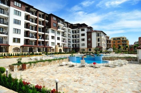 Apartamenty Apollon mają fantastyczną lokalizację – tylko 3 minuty spacerem od piaszczystej plaży (popularnej plaży Aurelia). Kompleksy znajdują się między Rawdą a Nesebyrem, w odległości krótkiego spaceru od różnych sklepów, restauracji i barów, prz...