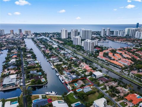 Discover a unique opportunity to built your dream waterfront home in this exclusive gated community. This lot offers 85 linear feet of water access and brand-new seawall, for boats enthusiasts and those seeking the ultimate waterfront lifestyle. This...