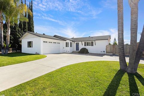 *** Open House Sat & Sun 3-5*** Charming Escondido Retreat – Stylish, Spacious & Move-In Ready! Welcome to this beautifully updated single-level home on the outskirts of Escondido! Situated on a generous 7,200 sq. ft. lot with dual street access, thi...