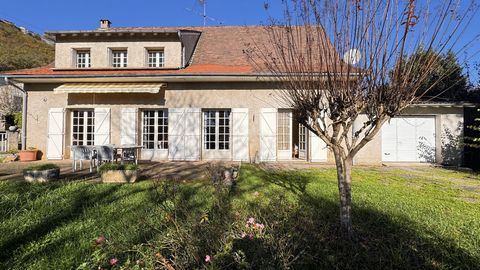 Opportunité: Une belle maison traditionnelle à fort potentiel, proche des commodités