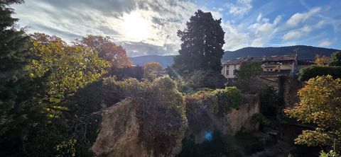 Appartement type 4 de 106 m&#178; avec grande terrasse