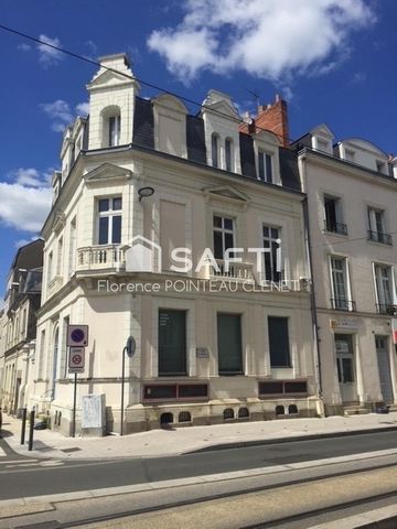 GARE IMMEUBLE DE BUREAUX DE CARACTERE 336 M2