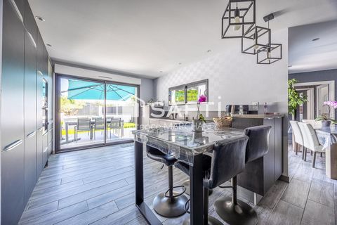 BELLE CONTEMPORAINE SANS VIS-À-VIS 3 CH JARDIN GARAGE