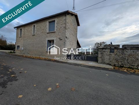 Maison ancienne en pierre 2 chambres, 1 bureau, cuisine salon