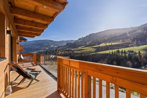 This beautiful modern chalet for a maximum of 8 people is located in the lively town of Mühlbach am Hochkönig in Salzburgerland, which together with the villages of Dienten and Maria Alm form the Hochkönigs Bergreich. This chalet is divided into a st...